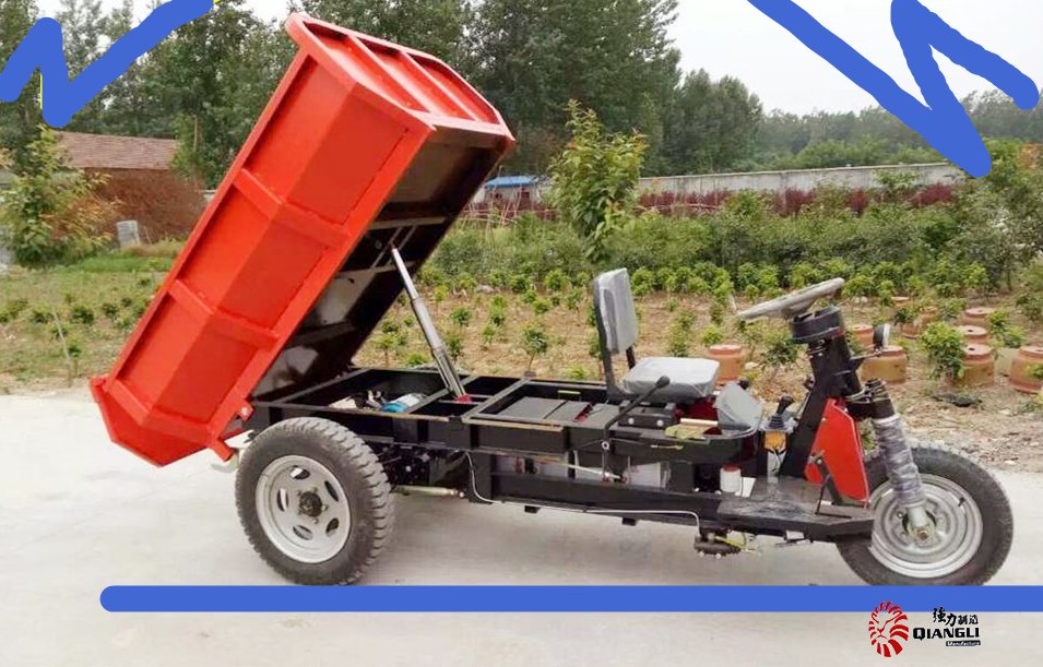 礦用自卸八檔三輪車:QL153T型礦用防爆三輪車